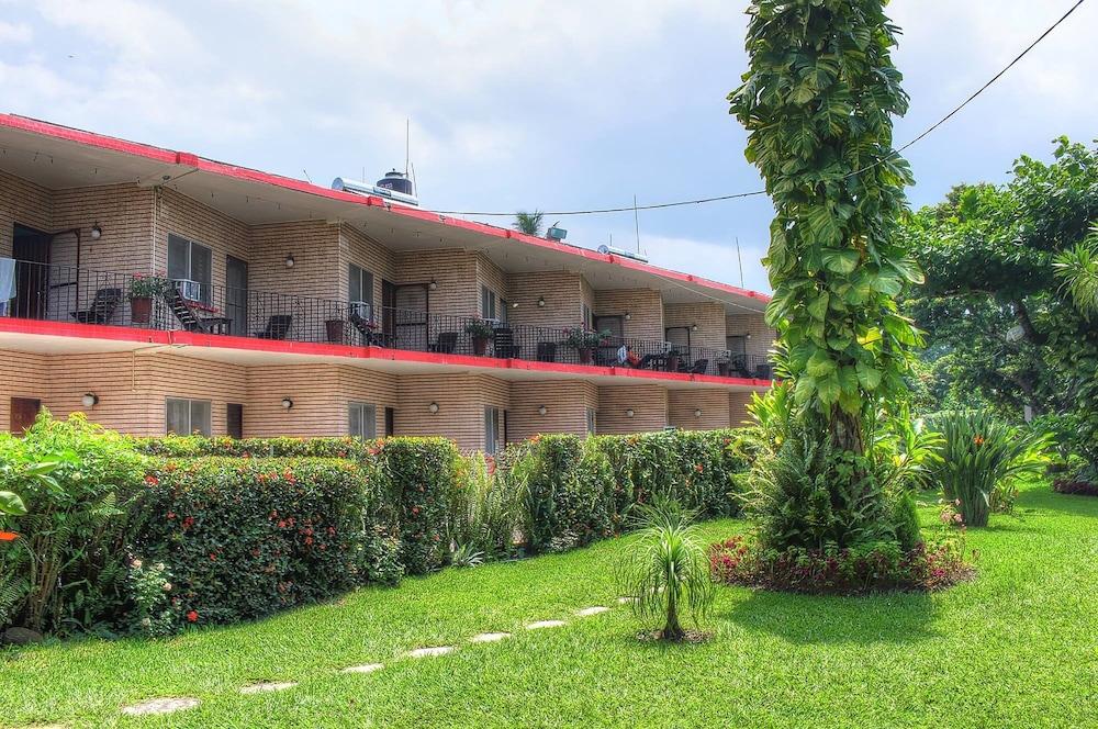 Hotel Posada Koniapan Catemaco Exterior photo